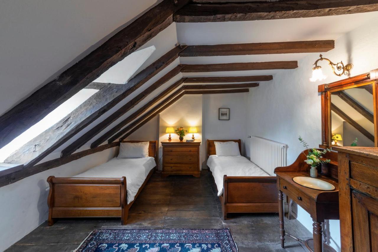 Chateau Garinie 15Th Century Medieval Castle In The South Of France Lugan  Екстер'єр фото